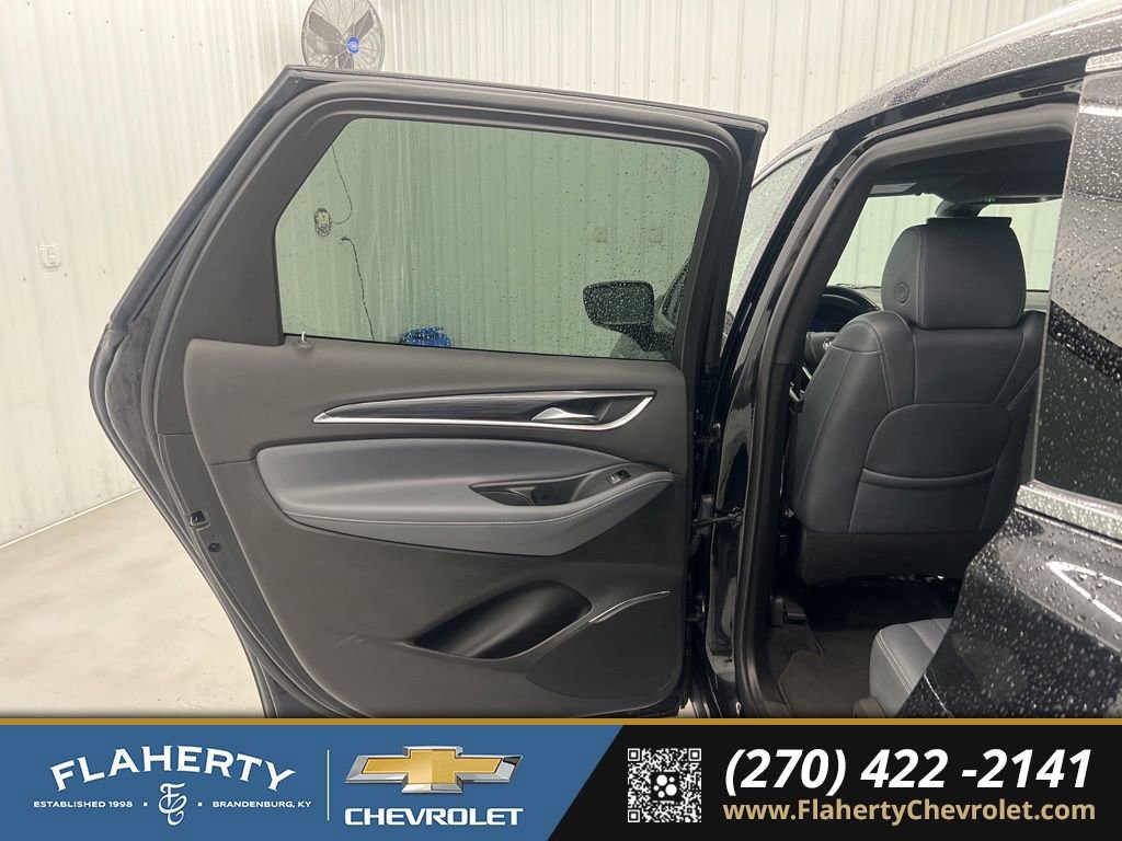 Used 2024 Buick Enclave Premium image 10