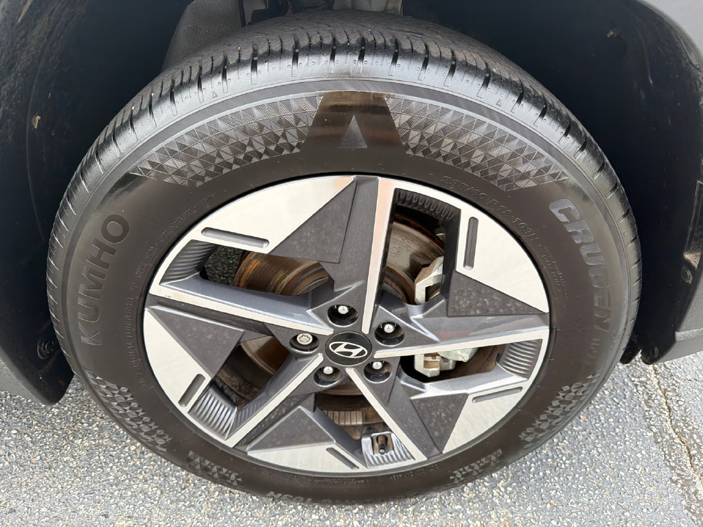 Used 2025 Hyundai Tucson SEL FWD image 12