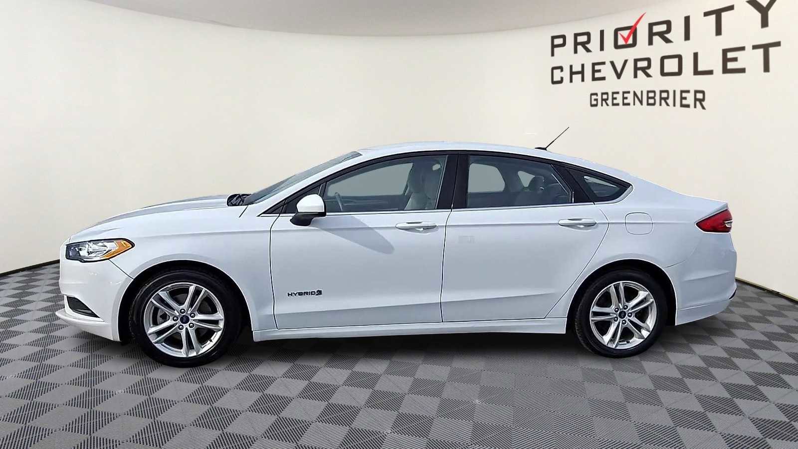Used 2018 Ford Fusion S image 5
