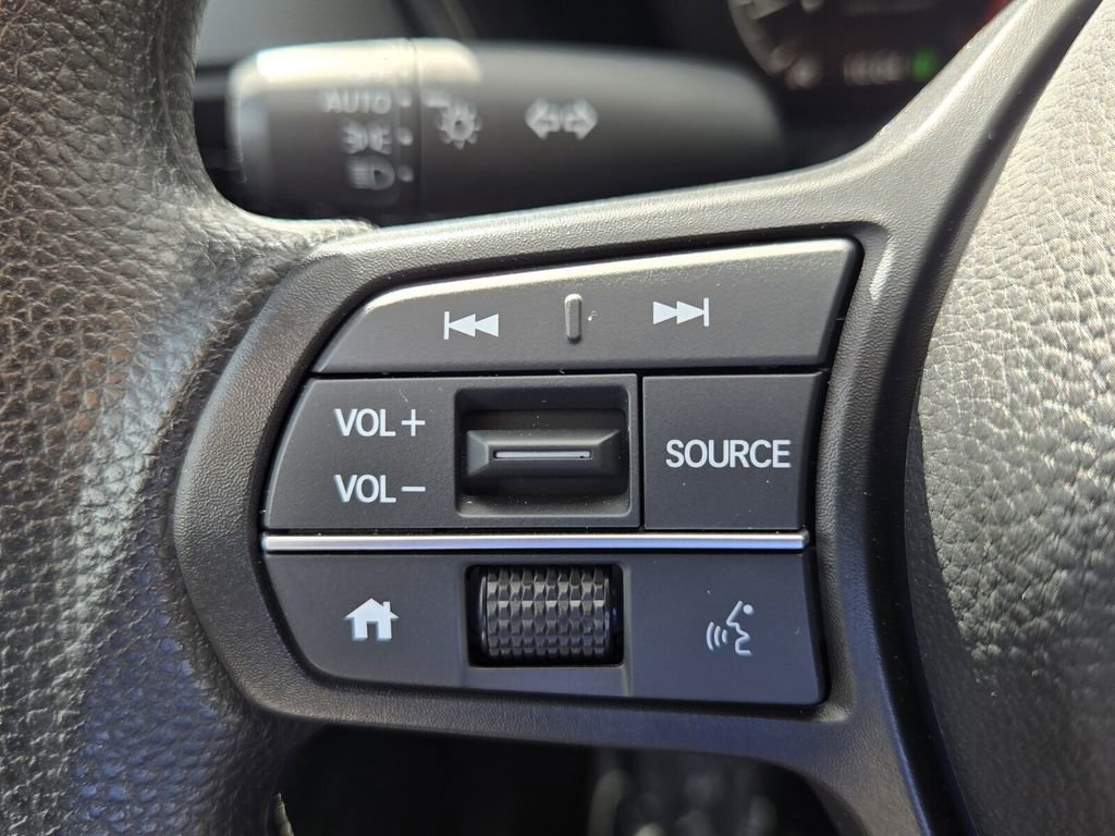 Used 2025 Honda CR-V LX image 24