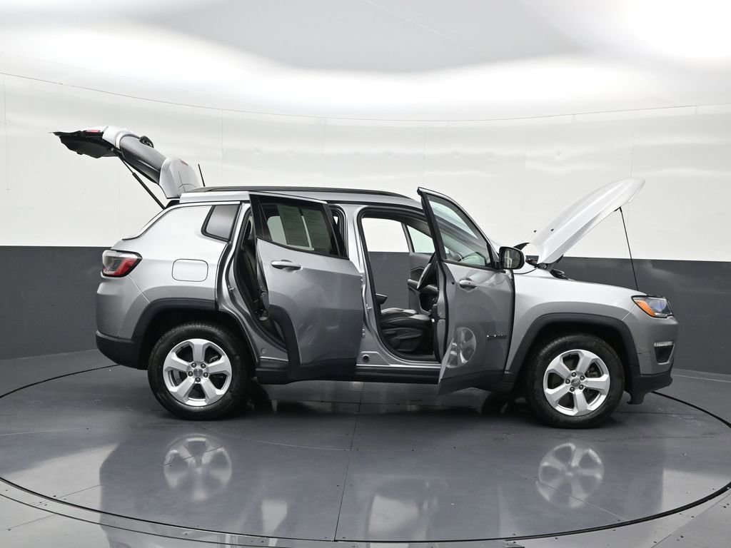 Used 2021 Jeep Compass Latitude image 31