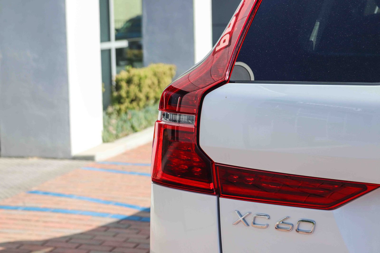 Certified 2026 Volvo XC60 B5 Core AWD/4WD image 8