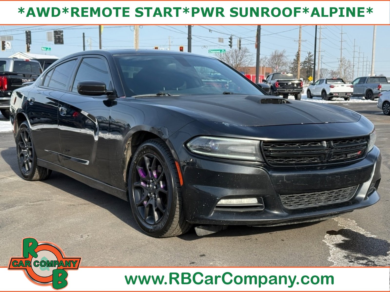 Used 2016 Dodge Charger SXT image 1