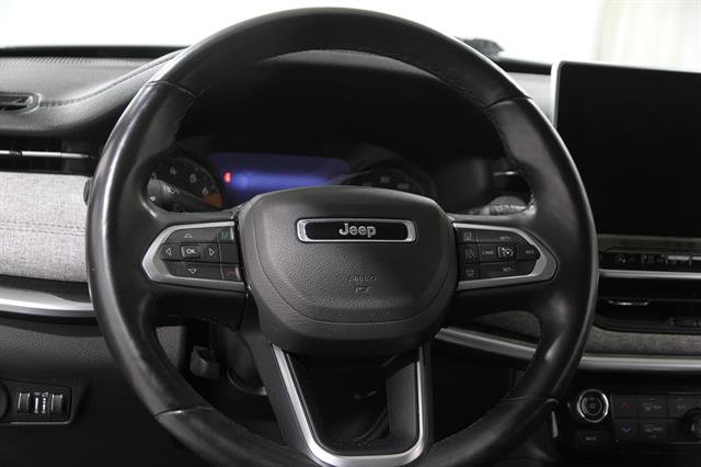 Used 2022 Jeep Compass Latitude image 7