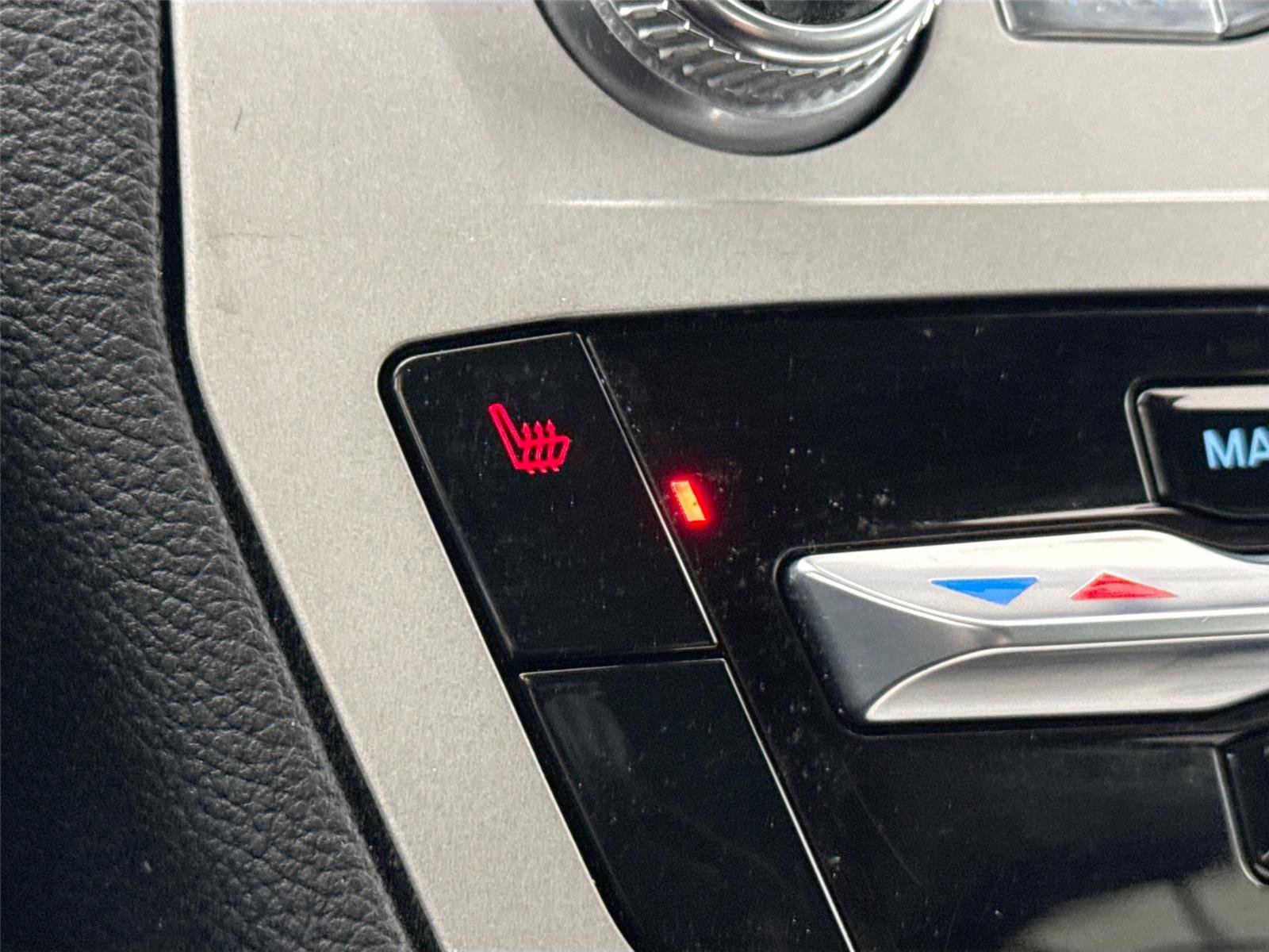 Used 2024 Ford Explorer XLT w/ Class IV Trailer Tow Package image 7