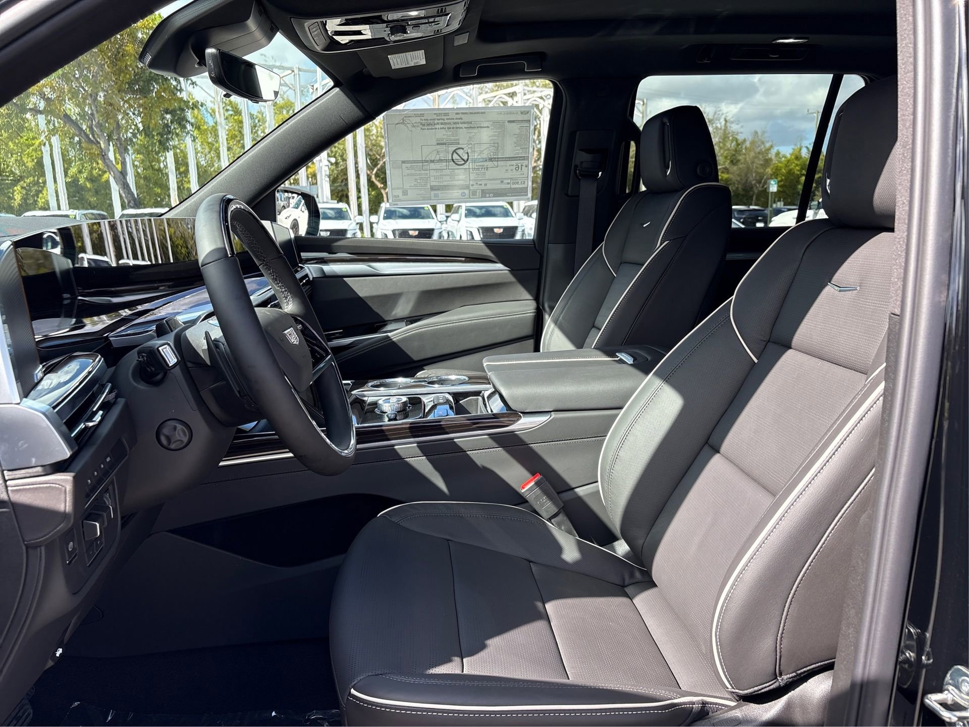 New 2026 Cadillac Escalade Luxury image 9