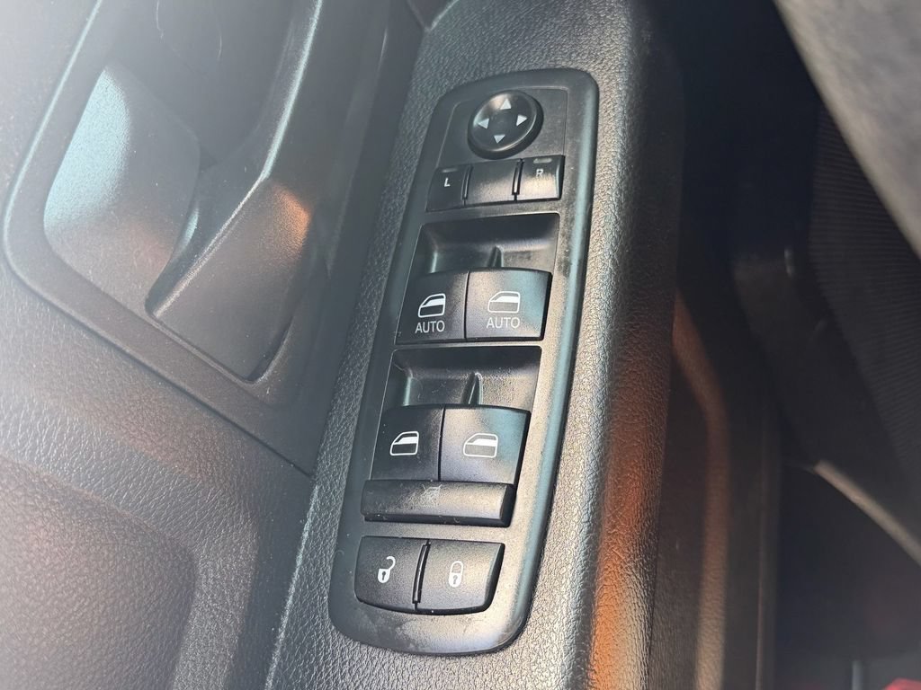 Used 2016 RAM 2500 Tradesman w/ Chrome Appearance Group AWD/4WD image 26