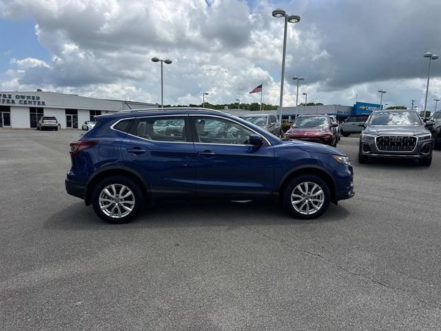 Used 2022 Nissan Rogue Sport SV FWD image 3