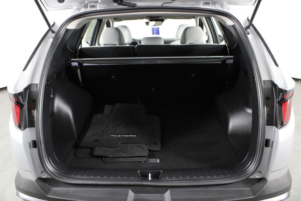 Certified 2026 Hyundai Tucson SE FWD image 18