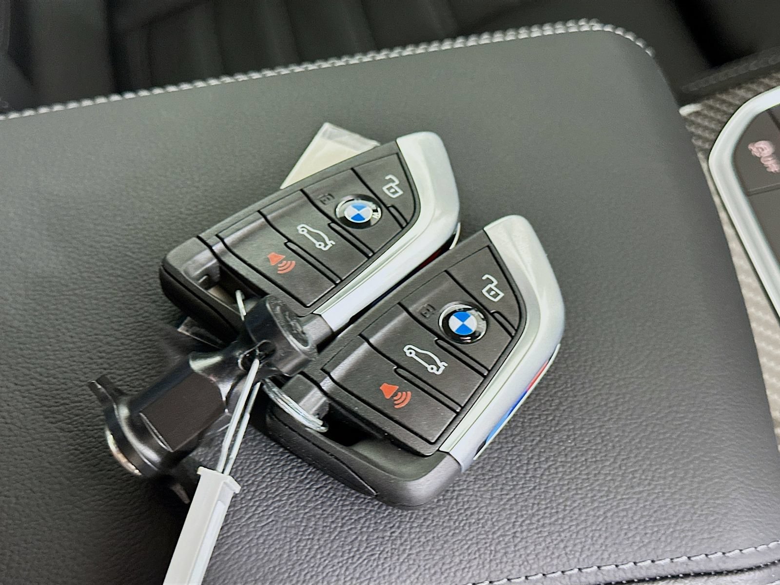 New 2026 BMW M2 w/ Lighting Package RWD image 41
