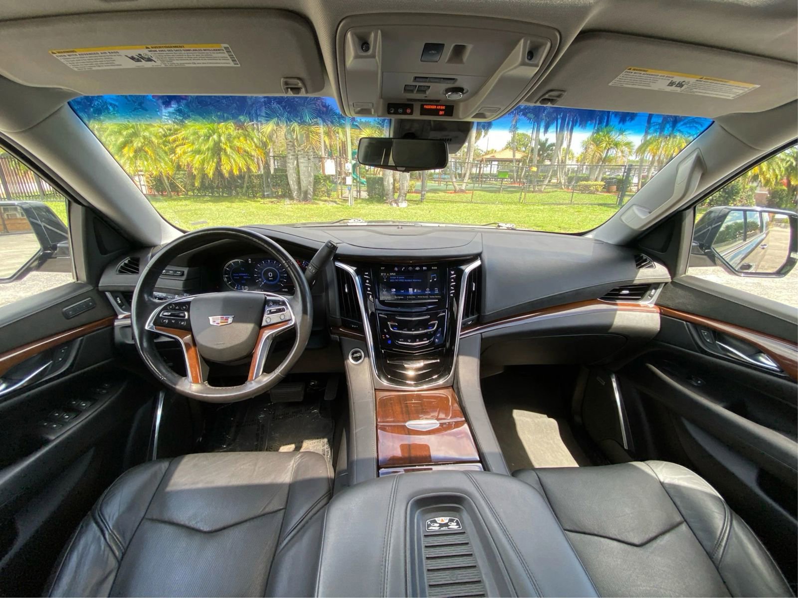 Used 2019 Cadillac Escalade ESV Premium Luxury AWD/4WD image 18