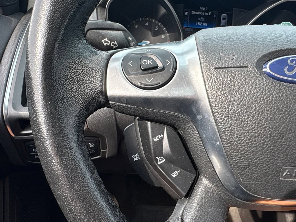 Used 2013 Ford Focus Titanium FWD image 21