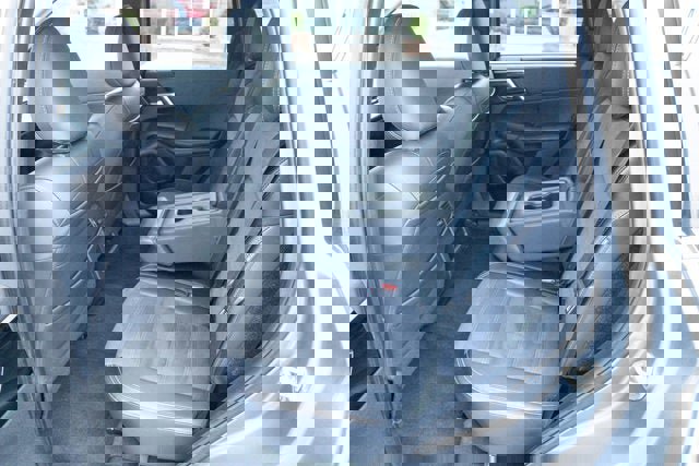 Used 2024 Mitsubishi Outlander SE Black Edition image 27