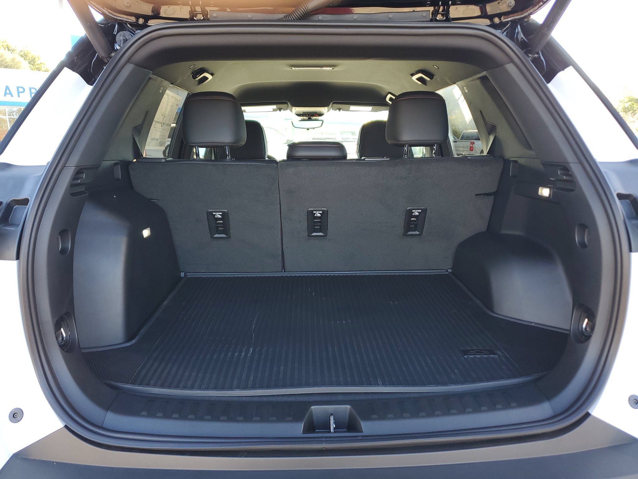 New 2027 Chevrolet Equinox RS w/ Safety and Technology Package AWD/4WD image 9