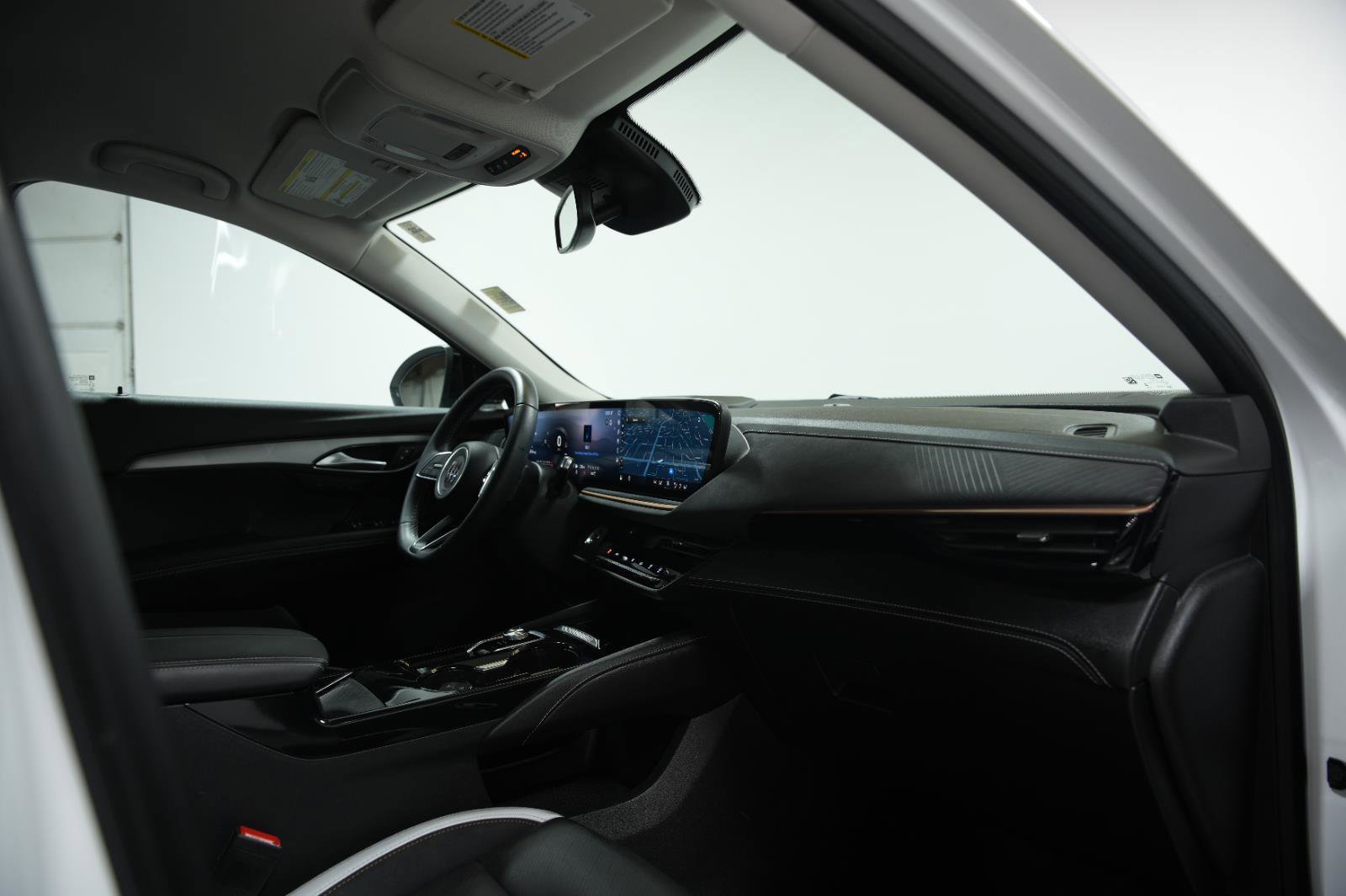 Used 2025 Buick Envision Sport Touring image 19