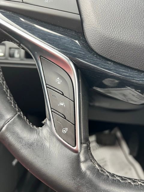 Used 2024 Cadillac XT5 Premium Luxury image 16