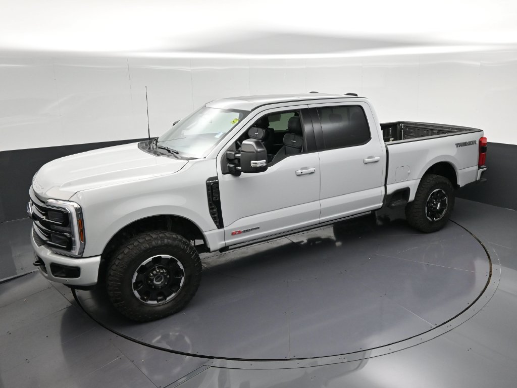 Used 2025 Ford F250 Platinum w/ Tremor Off-Road Package AWD/4WD image 22