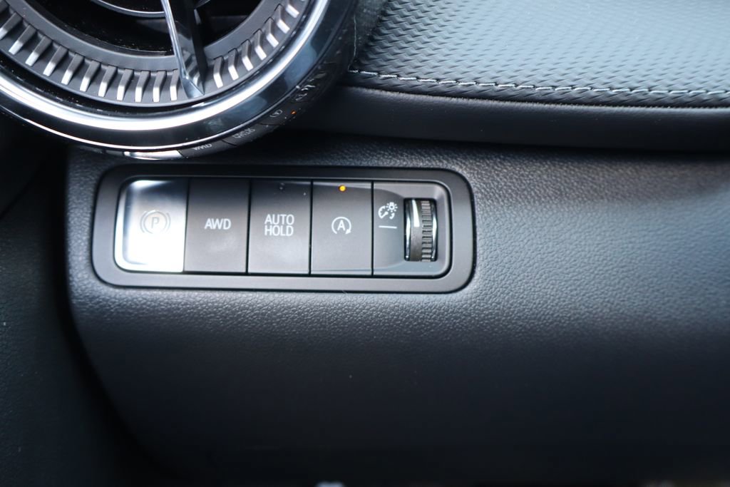 New 2026 Chevrolet Equinox LT w/ Convenience Package II image 18