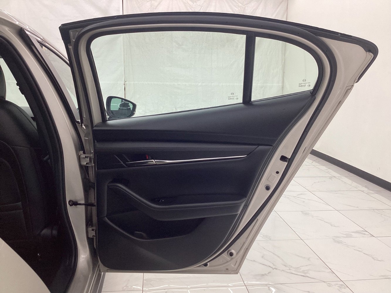 Used 2022 MAZDA MAZDA3 s image 25