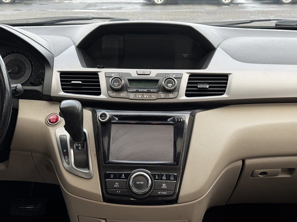 Used 2015 Honda Odyssey Touring image 27