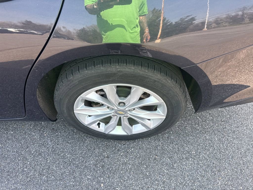 Used 2023 Chevrolet Malibu LT image 11