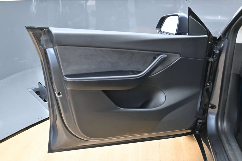 Used 2021 Tesla Model Y Performance AWD/4WD image 40