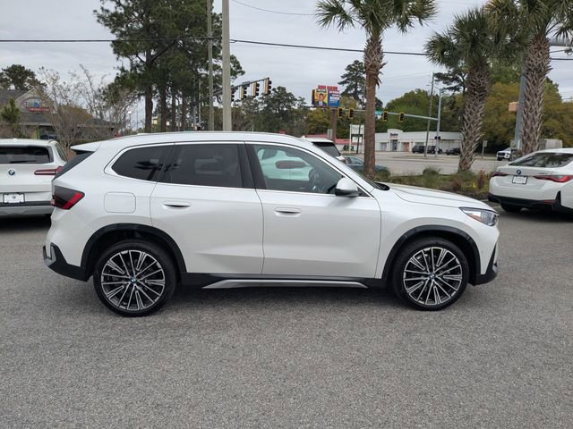 Used 2025 BMW X1 xDrive28i w/ Technology Package image 4