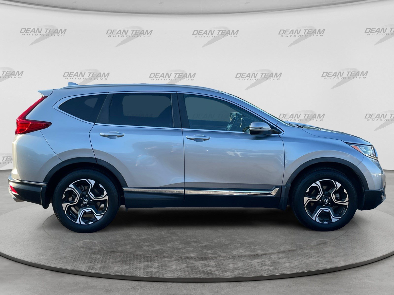 Used 2017 Honda CR-V Touring image 9
