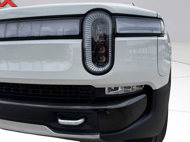 Used 2024 Rivian R1S Adventure image 11