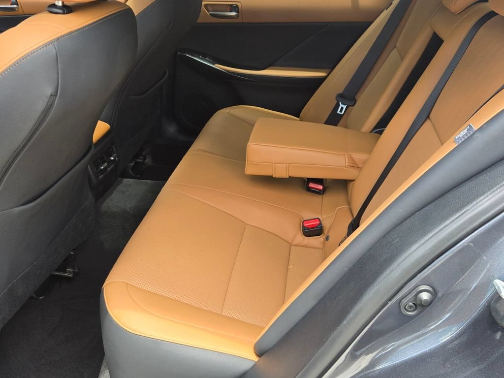 Used 2025 Lexus IS 300 w/ Premium Package RWD image 14