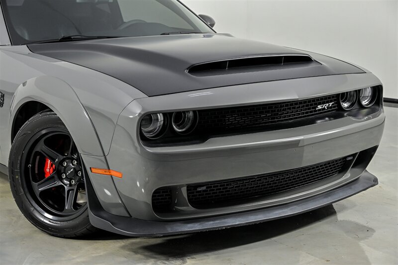 Used 2018 Dodge Challenger SRT Demon RWD image 2