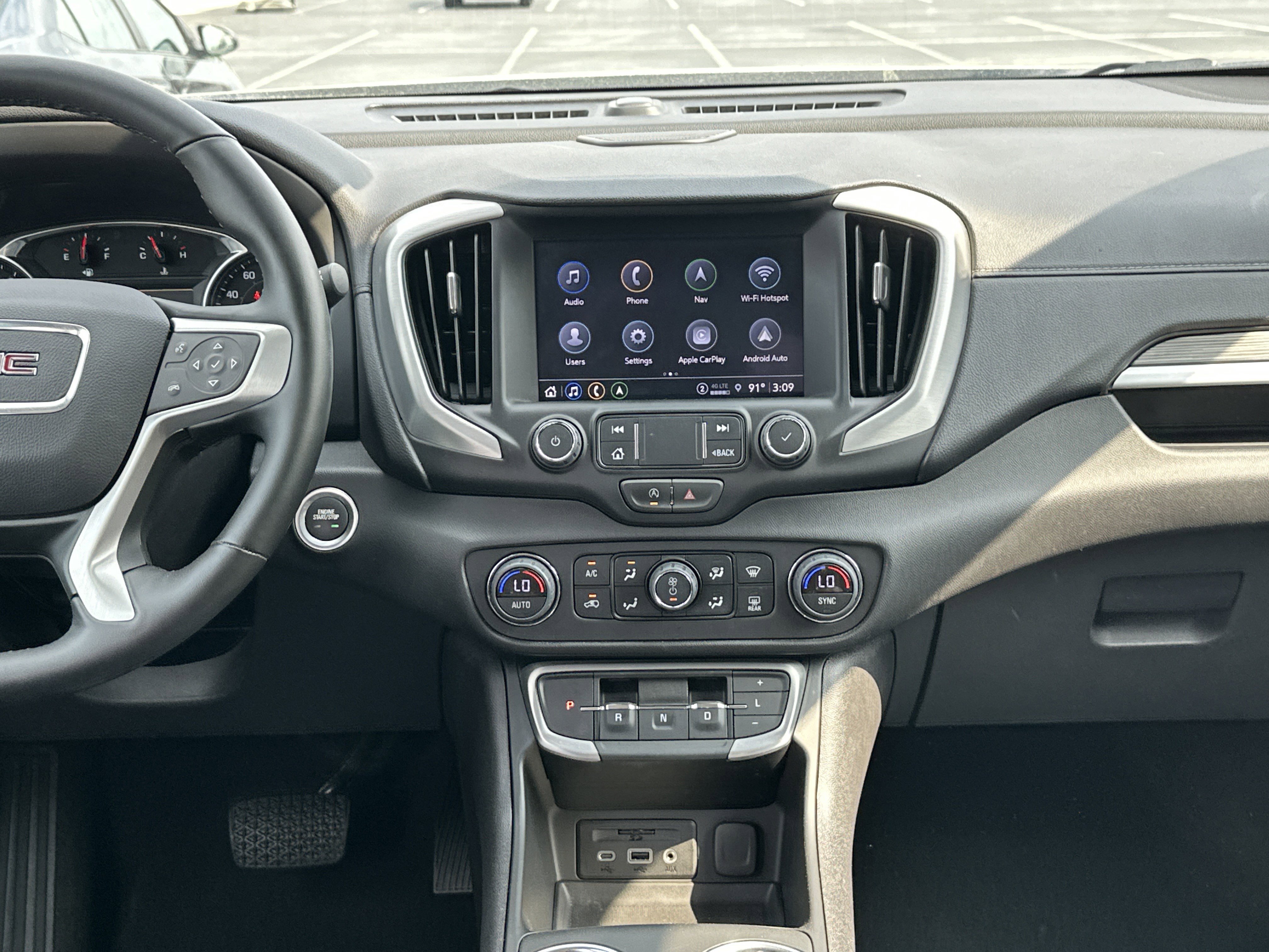 Used 2024 GMC Terrain SLT w/ Infotainment Package II image 30