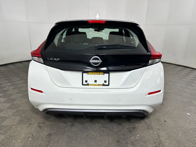 Used 2023 Nissan Leaf S image 4