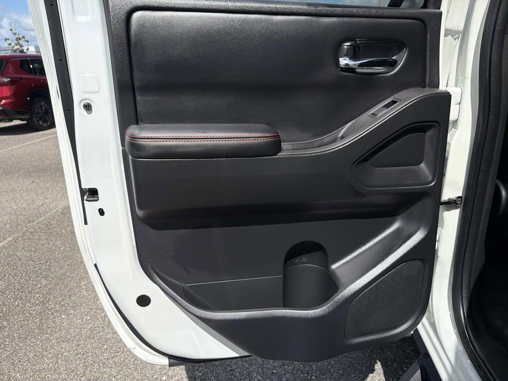 Certified 2025 Nissan Frontier Pro-X w/ Pro Convenience Package image 13