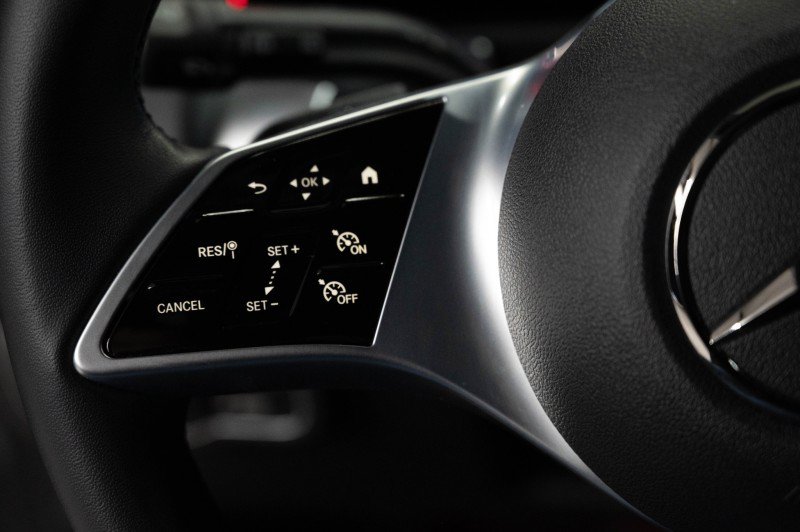 Certified 2026 Mercedes-Benz GLB 250 4MATIC image 24