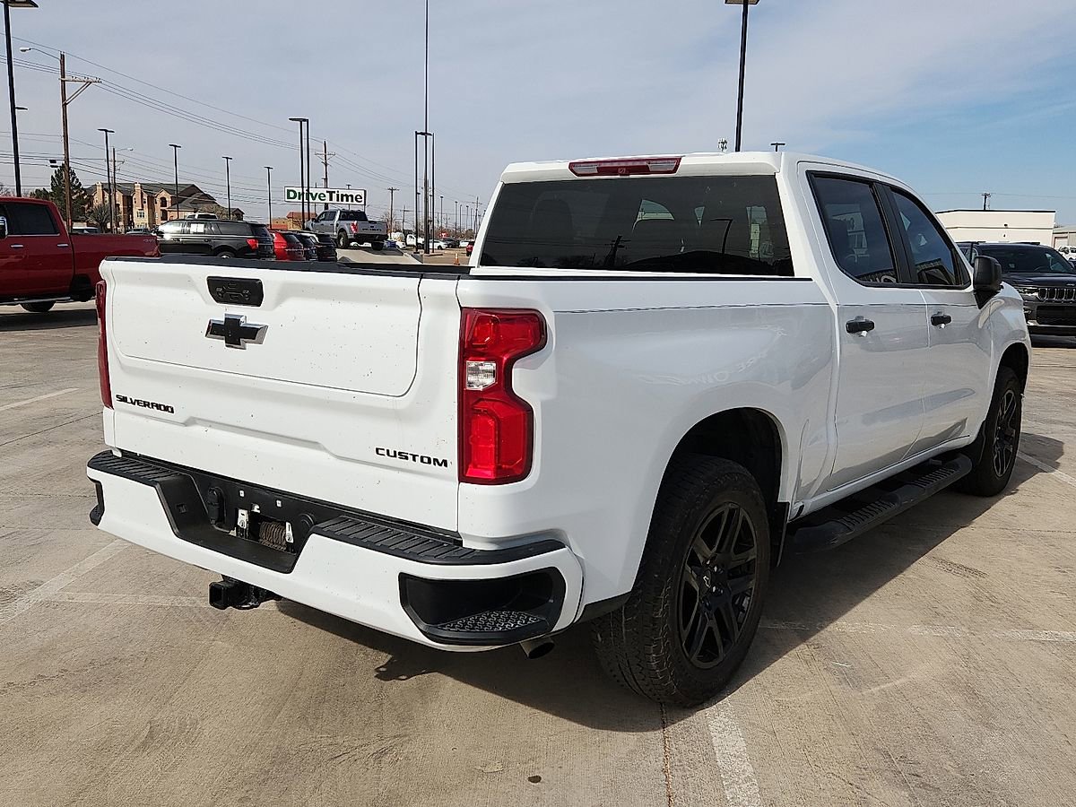 Used 2024 Chevrolet Silverado 1500 Custom w/ Turbomax Blackout Package image 3