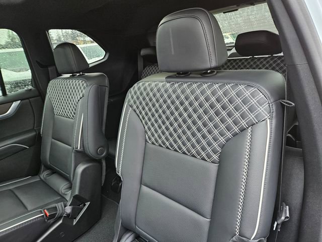 New 2026 GMC Acadia Denali w/ Super Cruise Package image 15