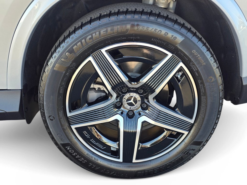 Used 2026 Mercedes-Benz GLC 300 4MATIC image 21