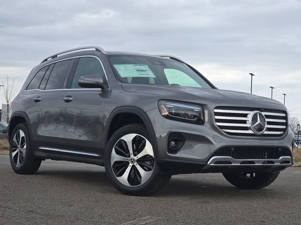 New 2026 Mercedes-Benz GLB 250 4MATIC image 2