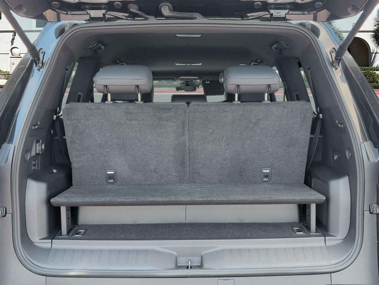 Used 2025 Lexus LX 700h F Sport AWD/4WD image 28
