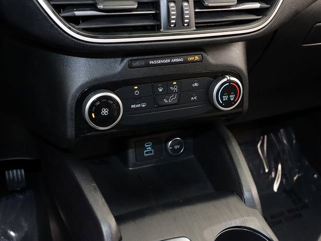 Used 2021 Ford Escape SE image 18