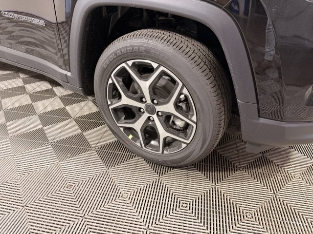 New 2026 Jeep Compass Limited AWD/4WD image 2