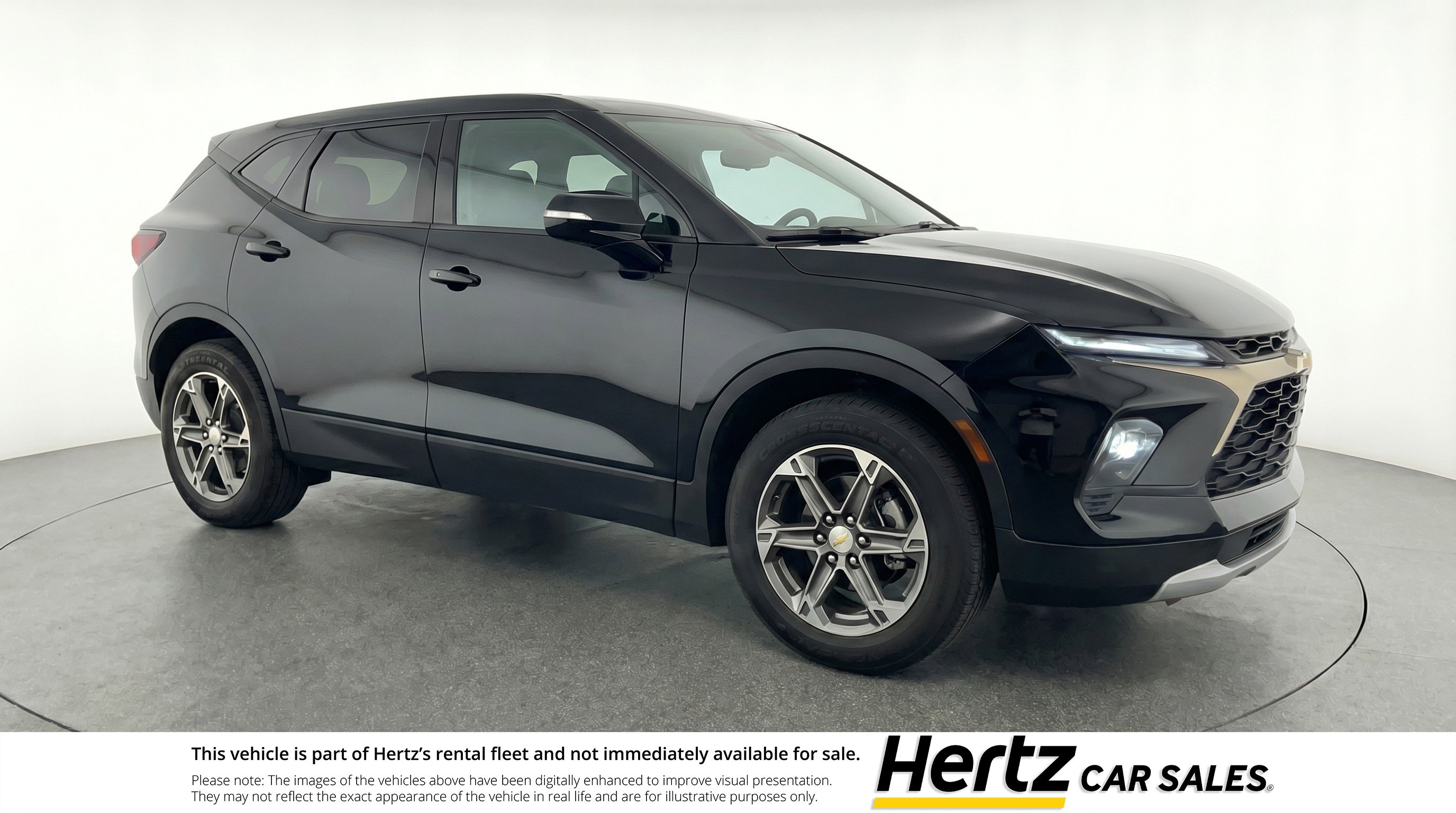 Used 2025 Chevrolet Blazer LT image 1