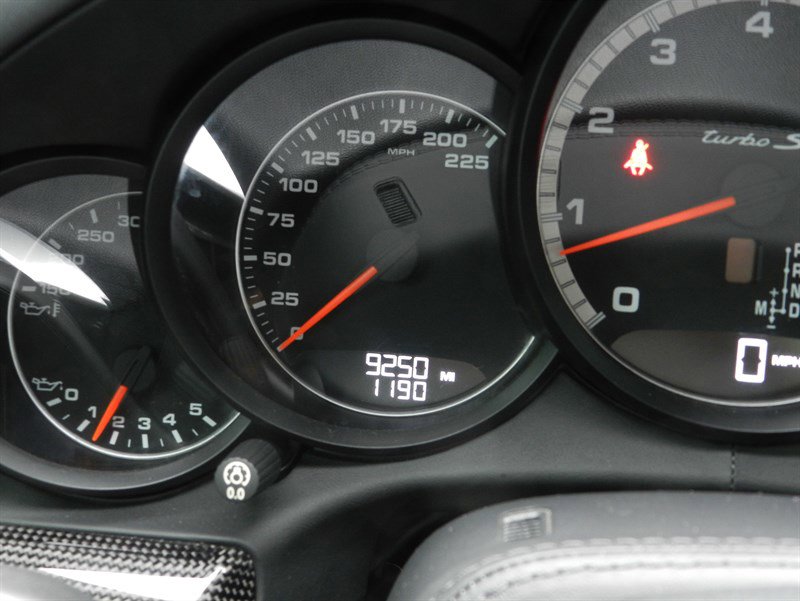 Used 2014 Porsche 911 Turbo S AWD/4WD image 32