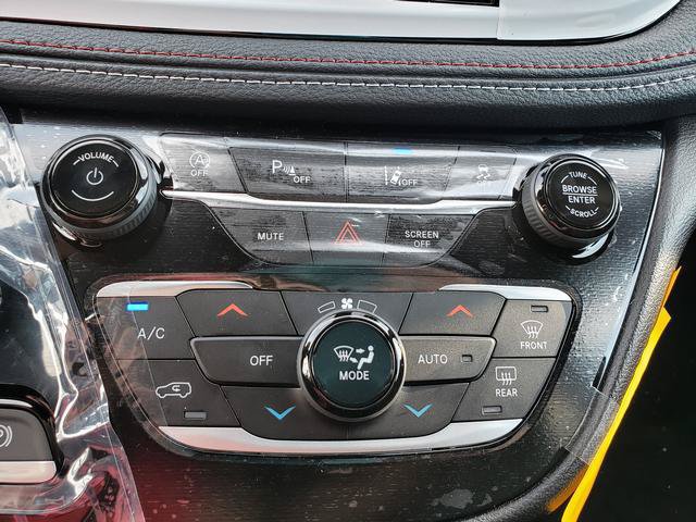 New 2027 Chrysler Pacifica Select FWD image 23