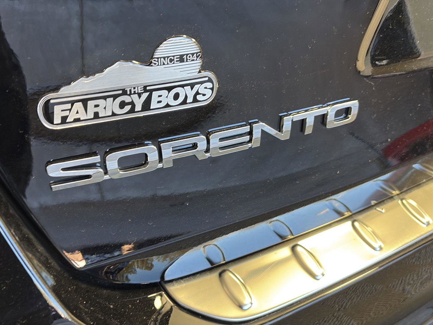 Used 2019 Kia Sorento SX image 8