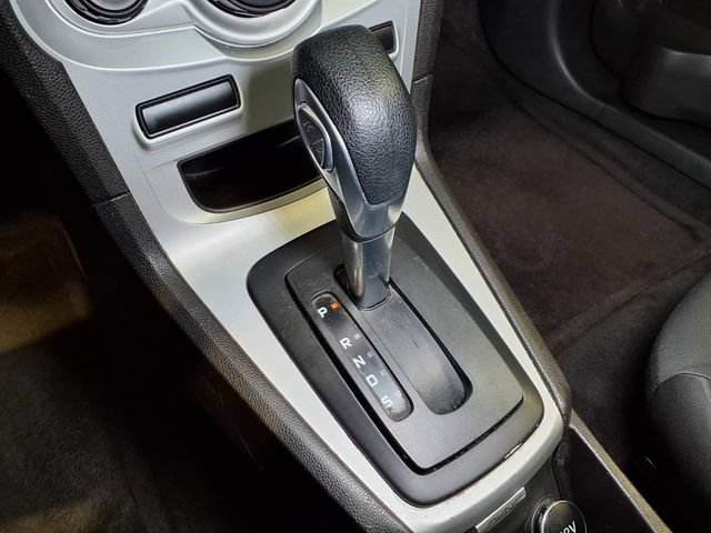 Used 2015 Ford Fiesta SE FWD image 9