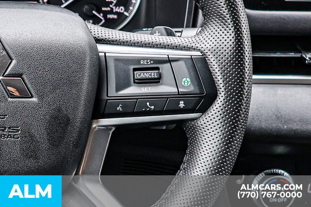 Used 2025 Mitsubishi Outlander SE FWD image 37