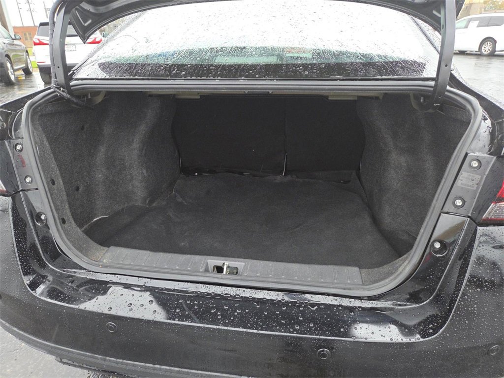 Used 2021 Nissan Versa SV image 15