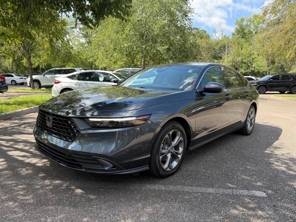 Certified 2023 Honda Accord EX image 3